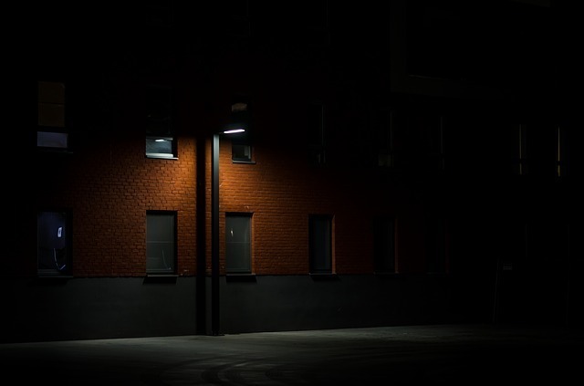 dark-2590544_640.jpg